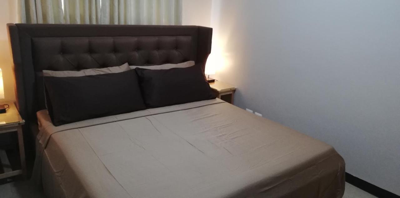 Sibarian Condo Unit C1 10Th Floor Pasay Luaran gambar